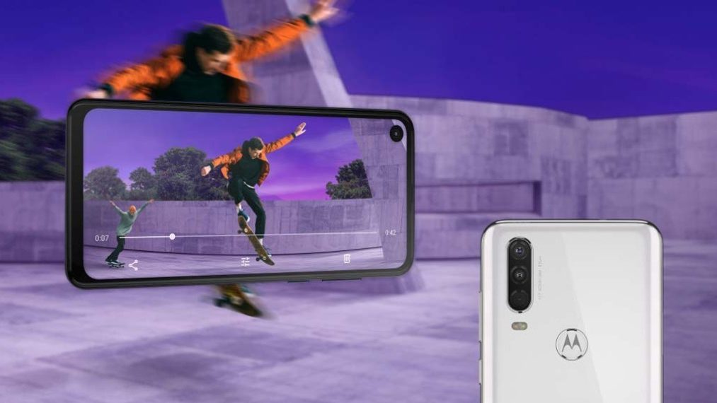 Image default