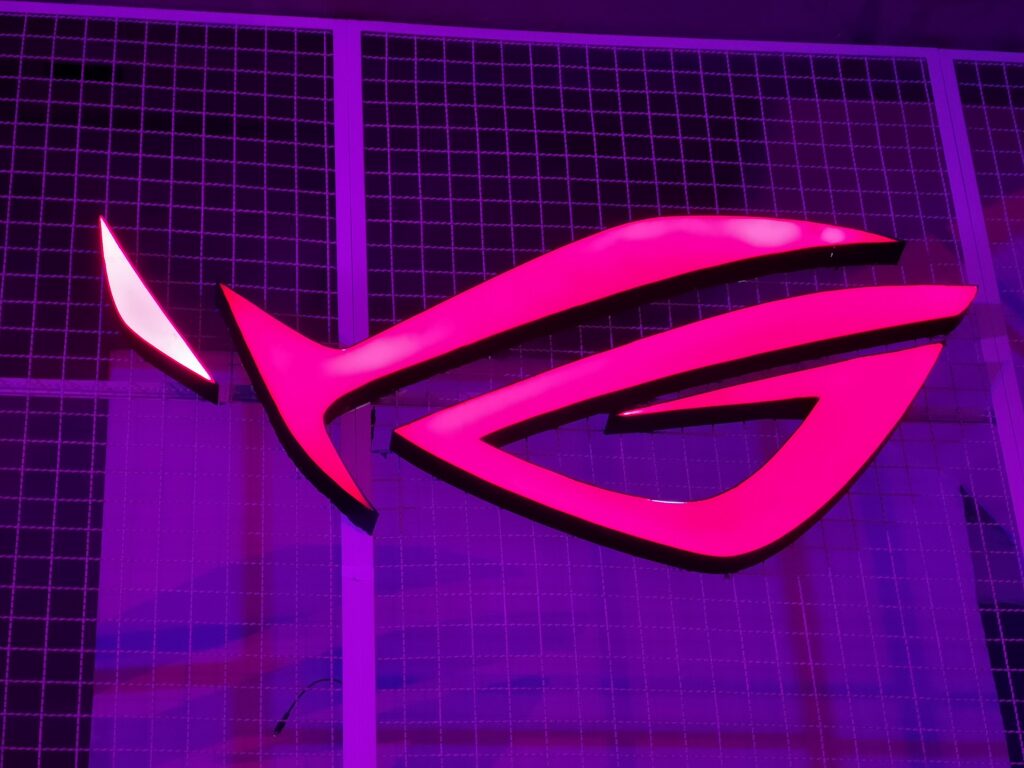 ¡ASUS Republic of Gamers anuncia alianza con 19Esports!