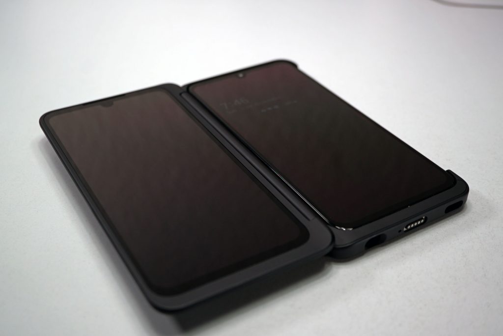 Dual Screen