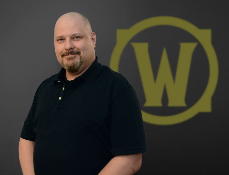 Steve Danuser, diseñador de narrativa líder.
