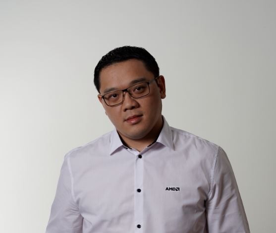 Image default