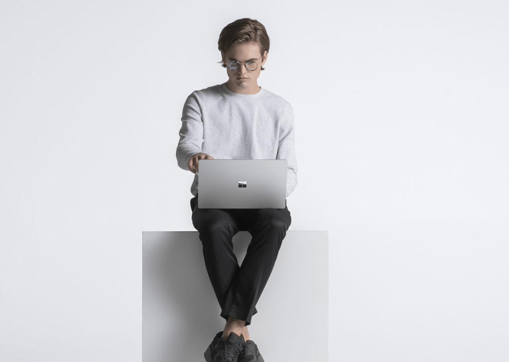  Surface Laptop 4