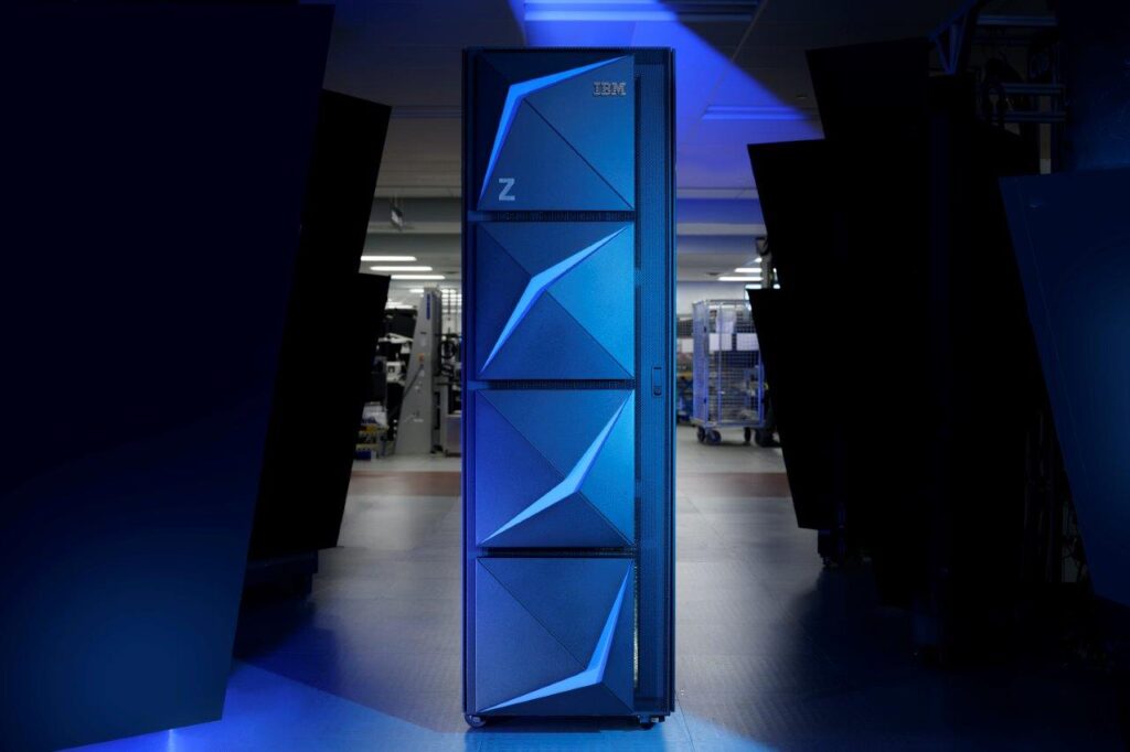 IBM Z /OS V2.5 nube IA 