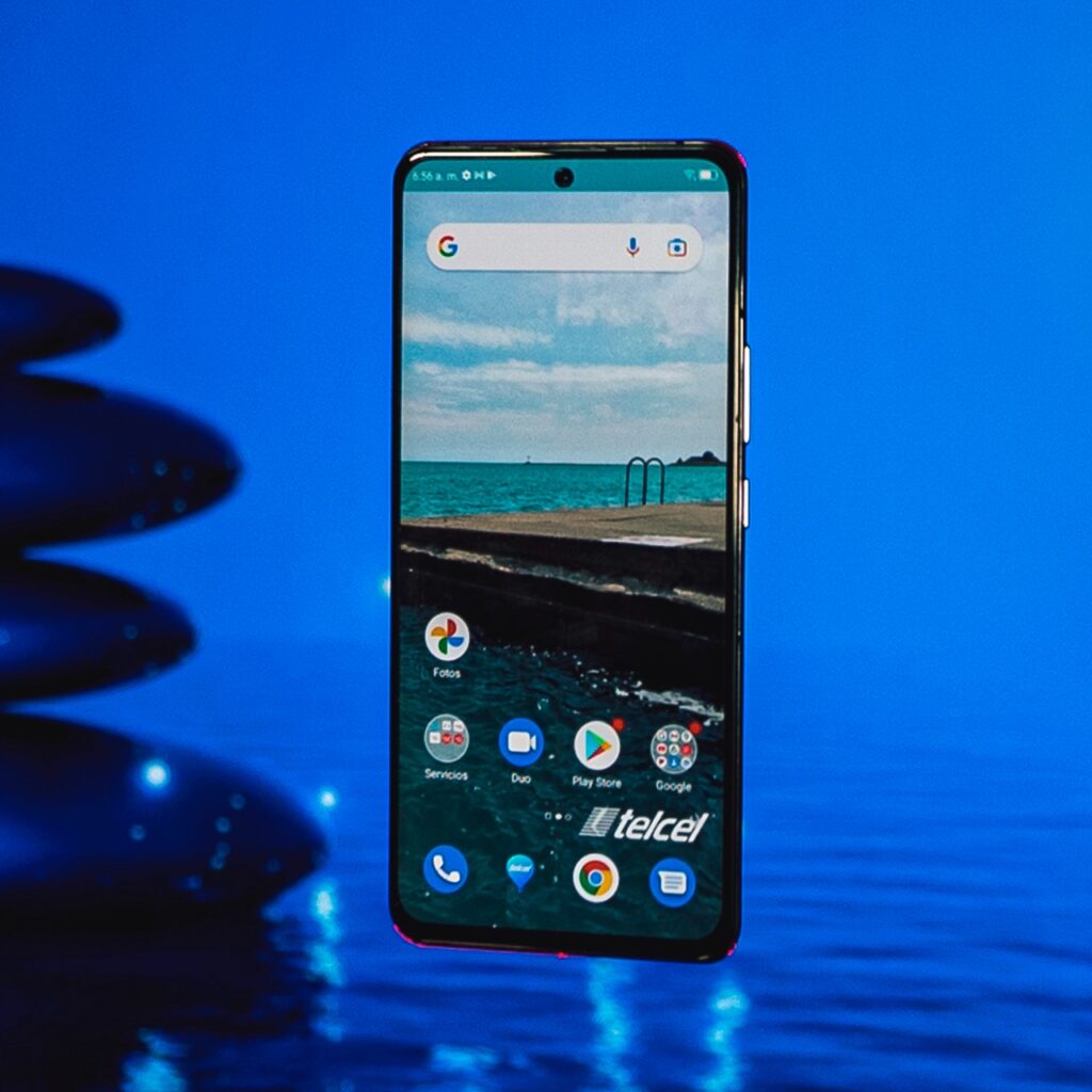 ZTE AXON