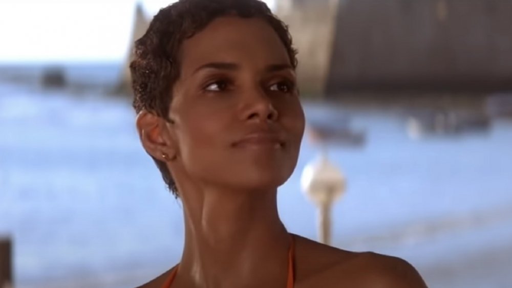 Halle Berry en James Bond