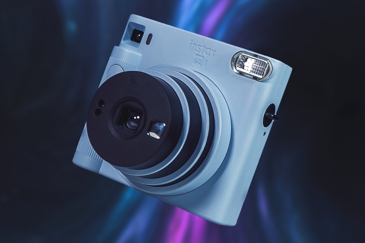 Image default