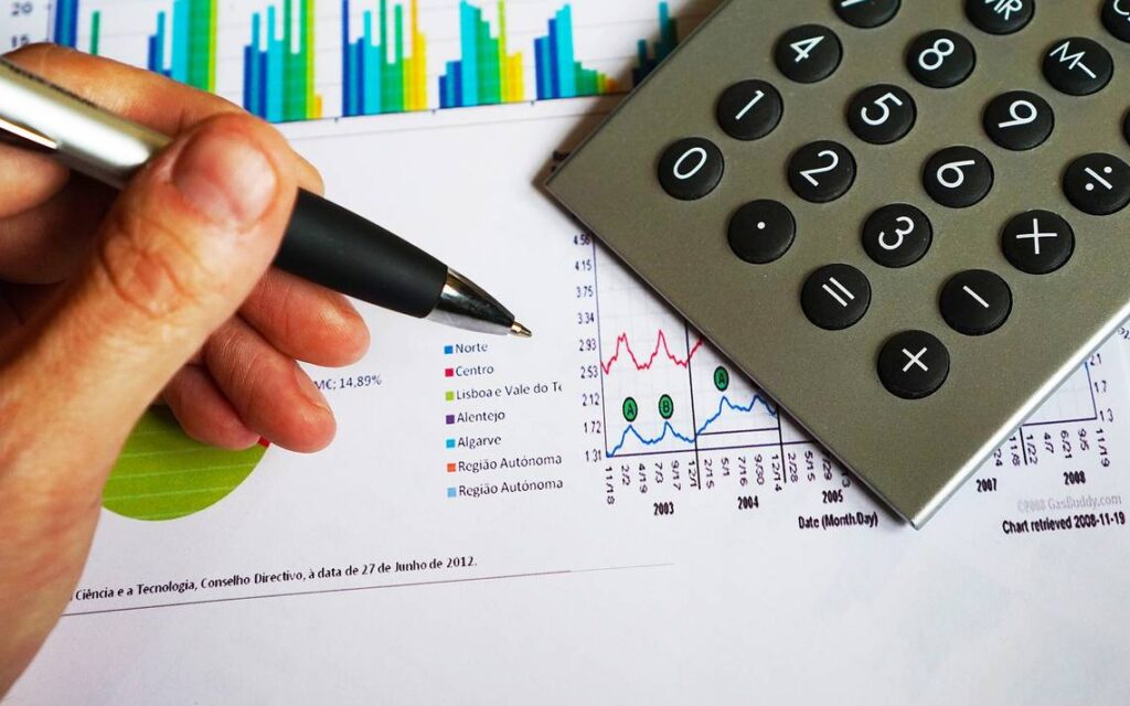 En gastos financieros 1