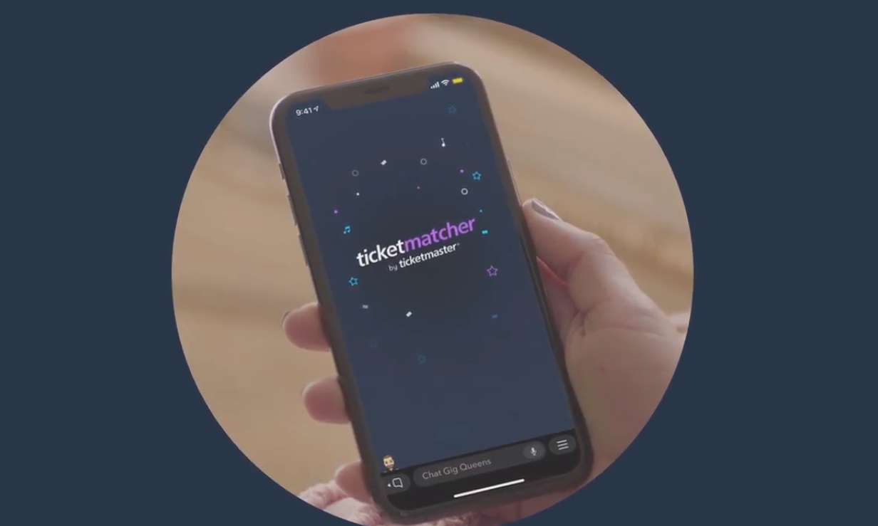 Image default
