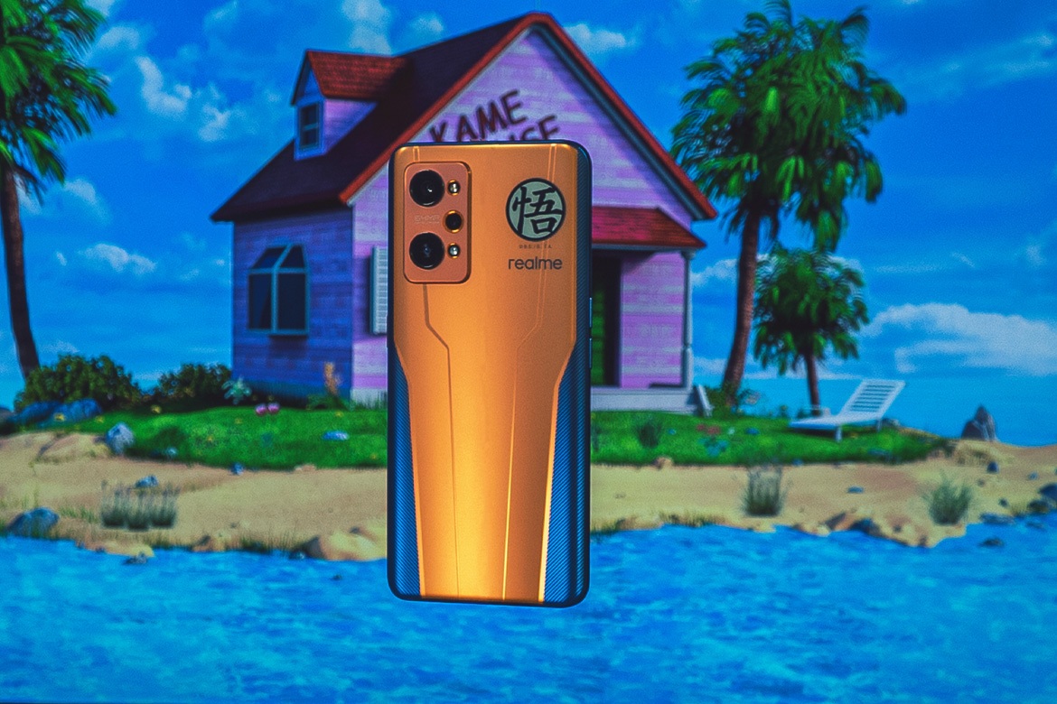 Image default