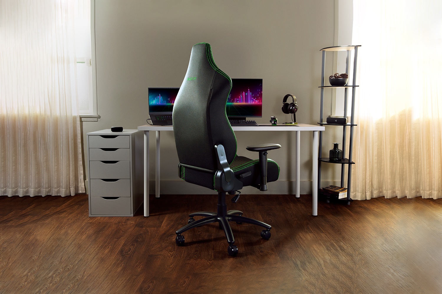 Image default