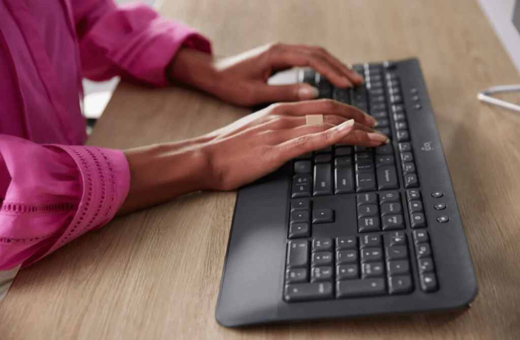 Logitech Signature K650