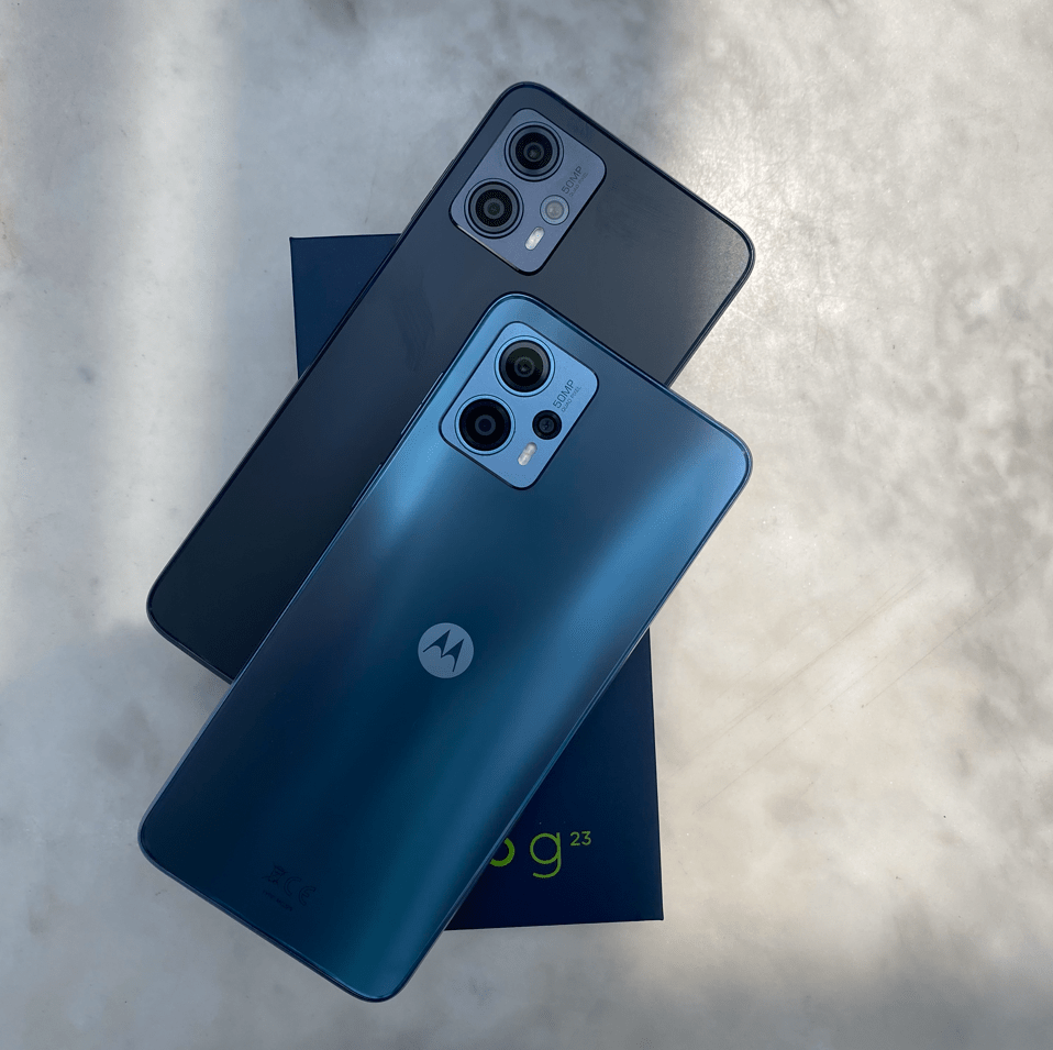 Image default