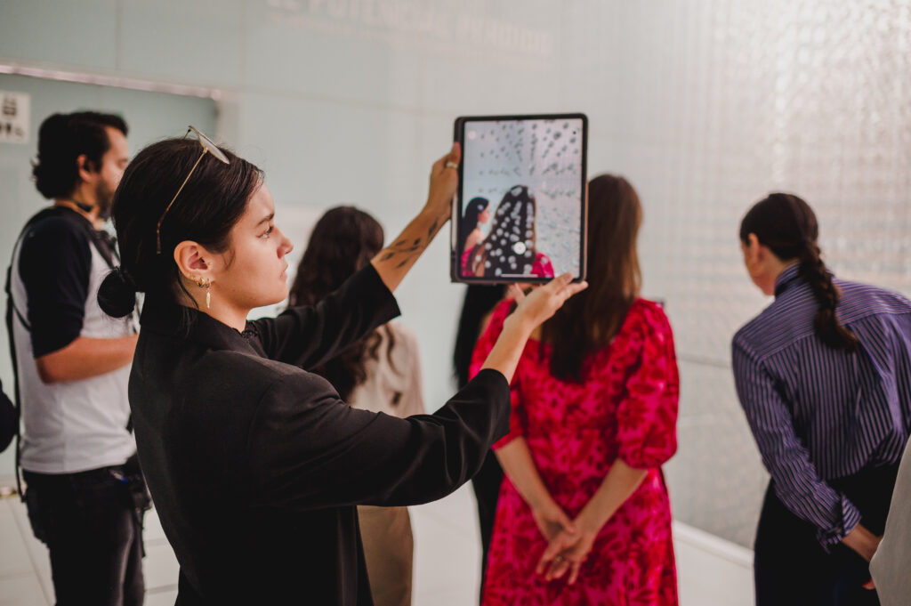 Meta y Museo Memoria y Tolerancia crean experiencias AR