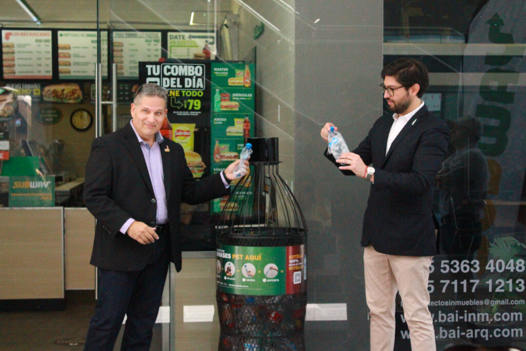 Subway Coca-cola reciclaje PET