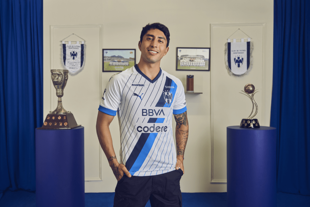Jersey visitante Rayados