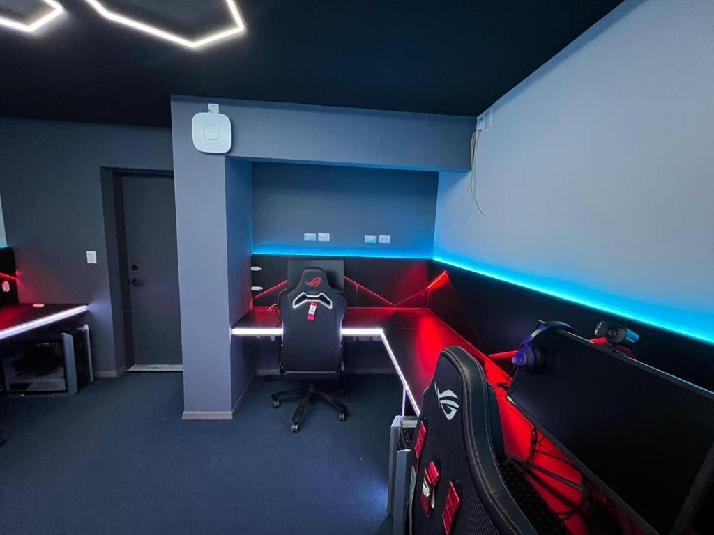 Asus ROG Gaming Center