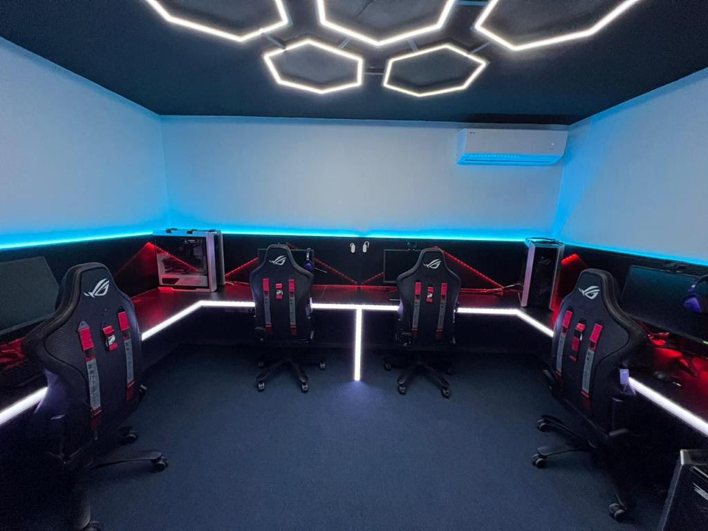 Asus ROG Gaming Center