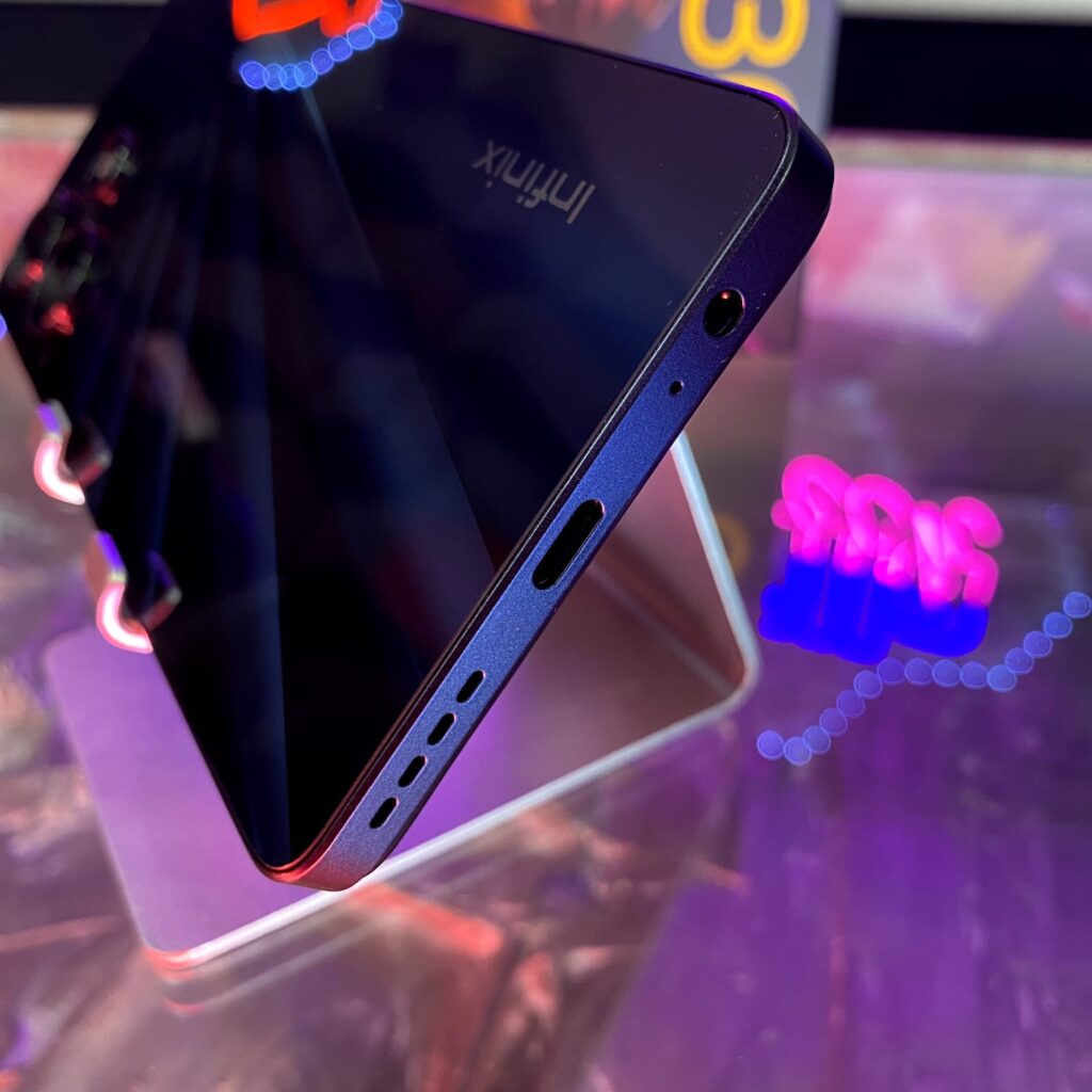 Reseña: Infinix Hot 30 Free Fire