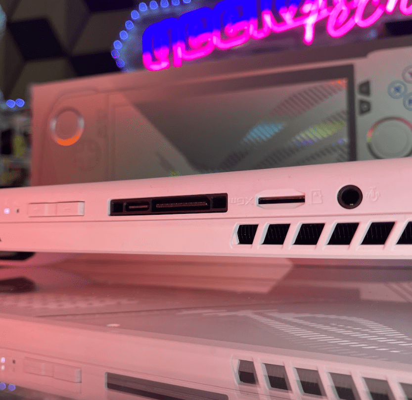 ASUS ROG ALLY 4