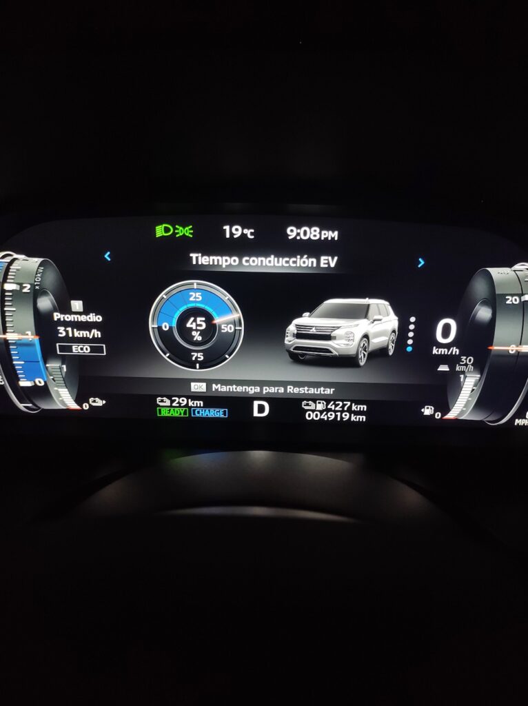 Mitsubishi Outlander PHEV 2