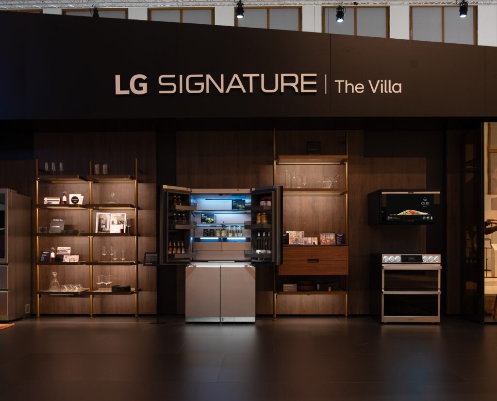 LG The Villa
