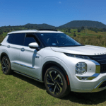 Mitsubishi Outlander PHEV 2023
