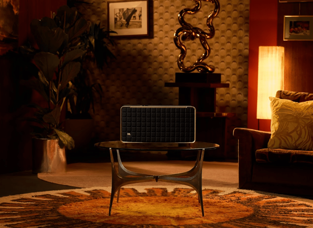 JBL Authentics 500