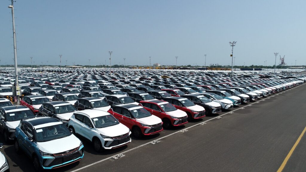 Geely logra aumento autos