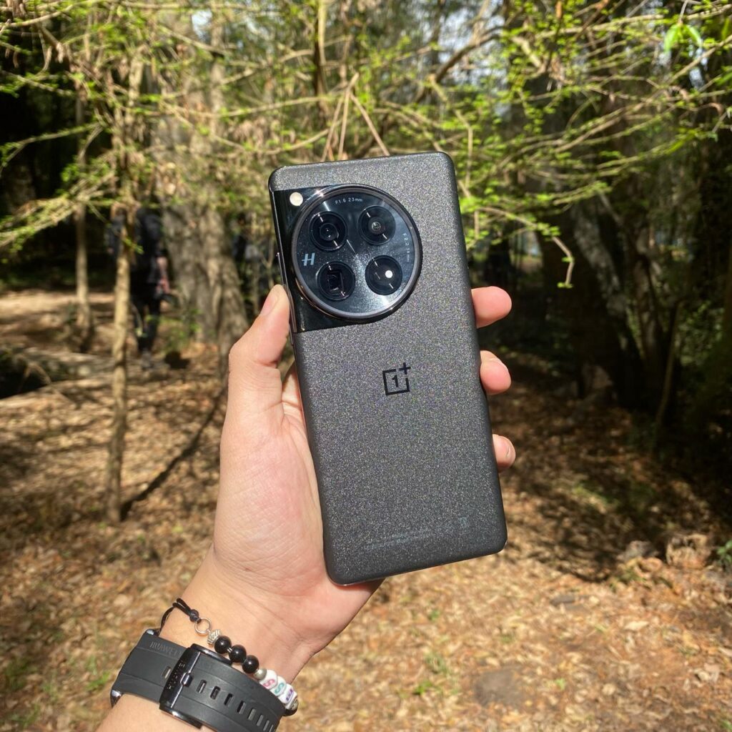 OnePlus 12