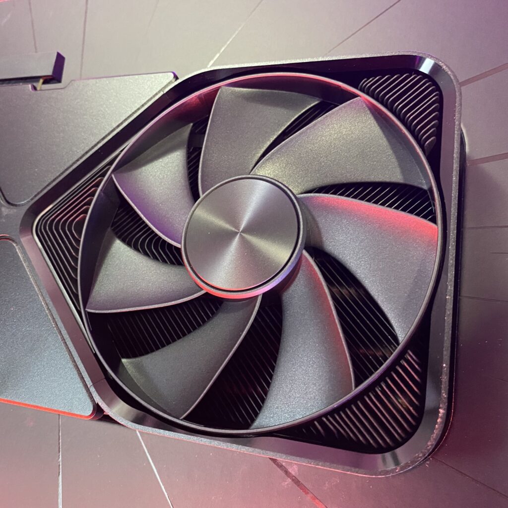 NVIDIA GeForce RTX 4080 SUPER 3