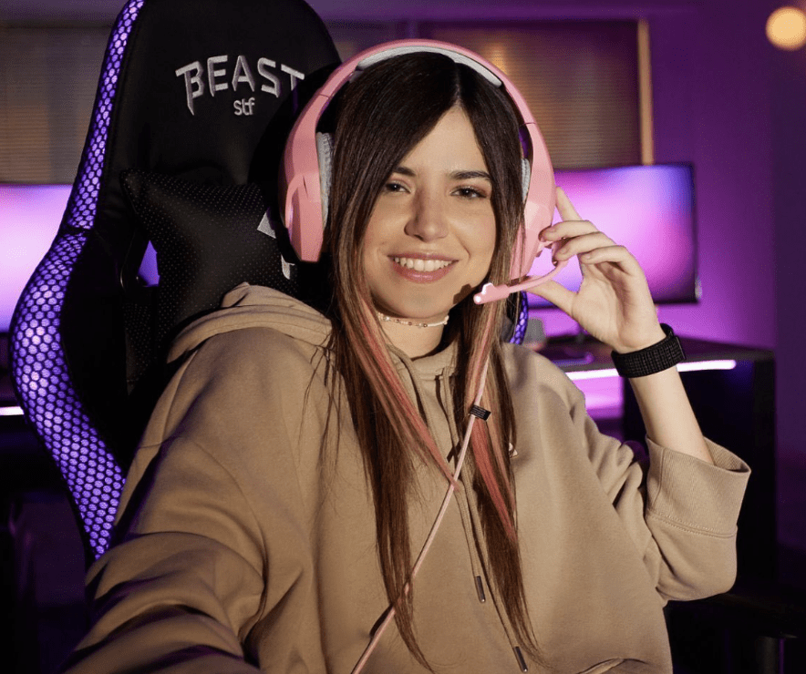 Image default