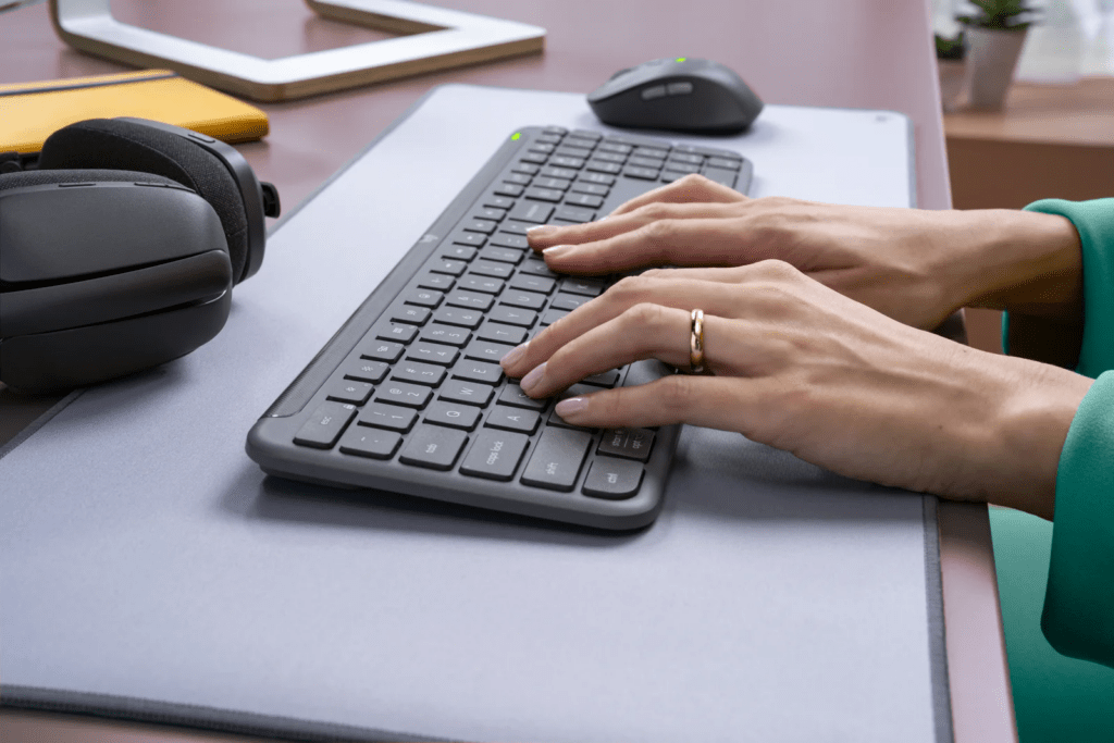 Logitech Signature Slim Combo