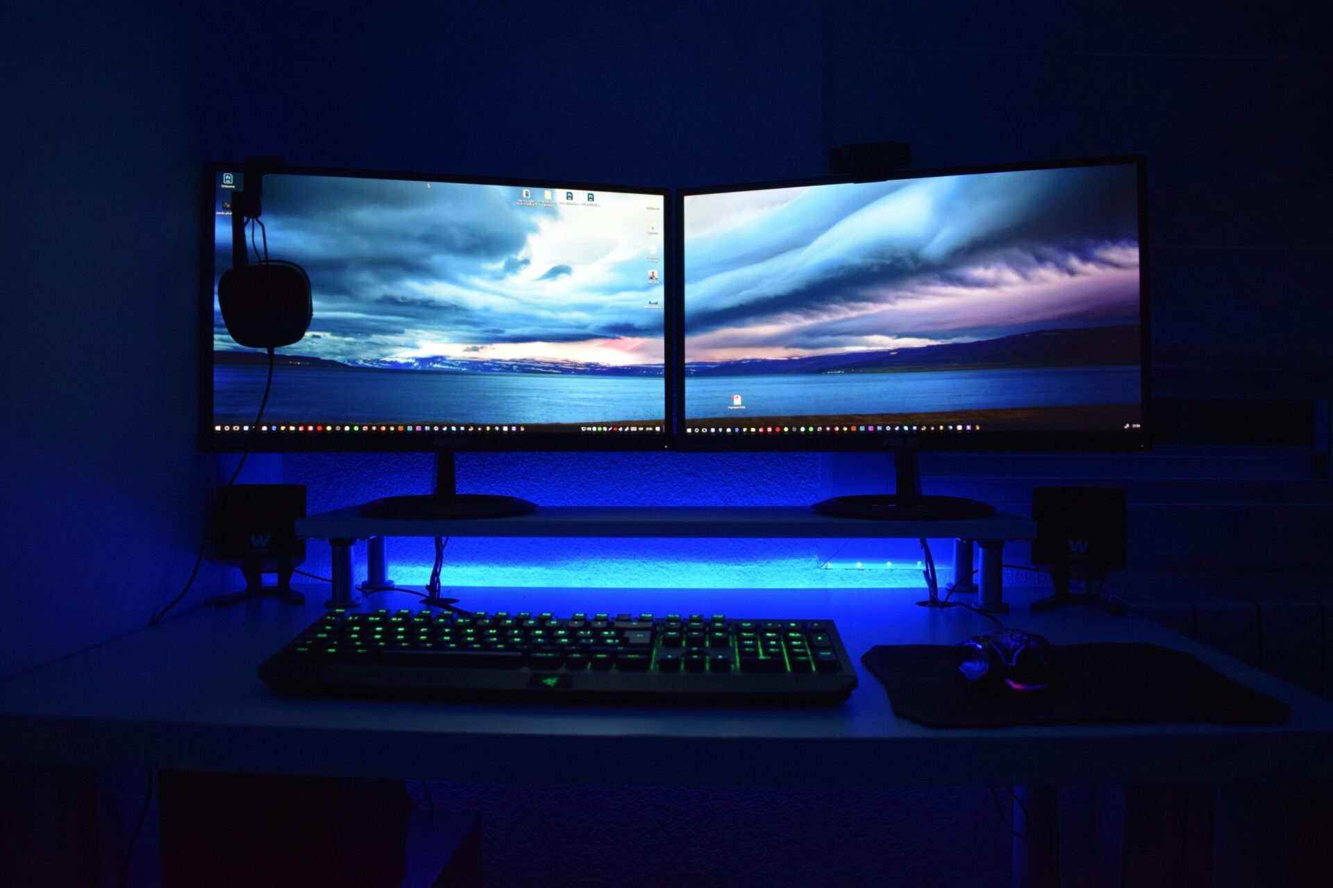 Image default